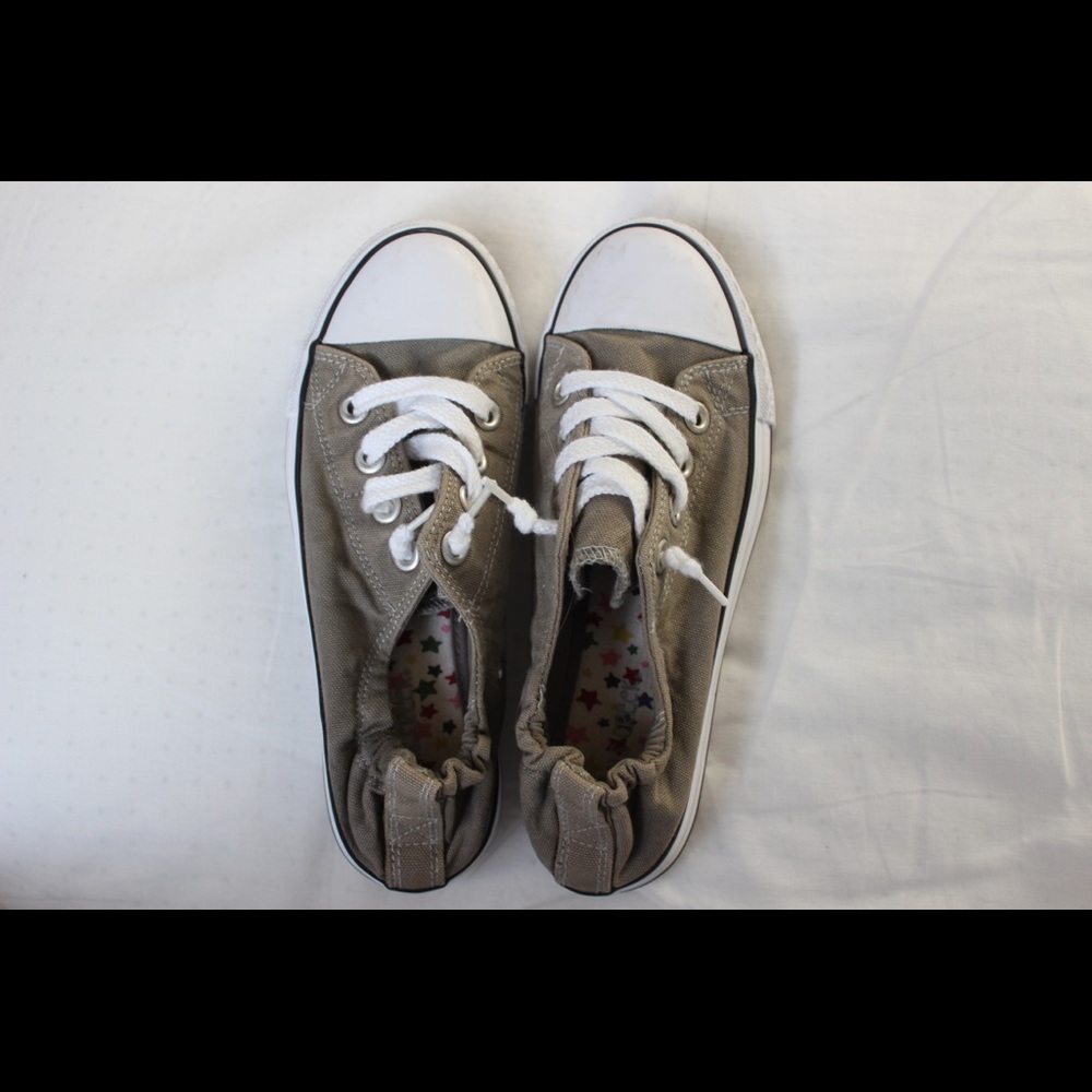 girls gray slip on shoes